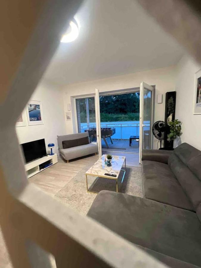 Luxurioeses Apartment,Neubau, 4 Personen, Parkplatz, Griechischer Stil Bochum Esterno foto
