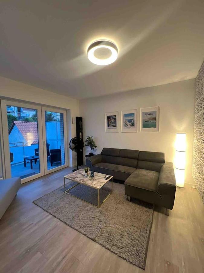 Luxurioeses Apartment,Neubau, 4 Personen, Parkplatz, Griechischer Stil Bochum Esterno foto