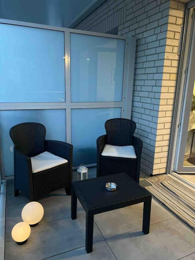 Luxurioeses Apartment,Neubau, 4 Personen, Parkplatz, Griechischer Stil Bochum Esterno foto